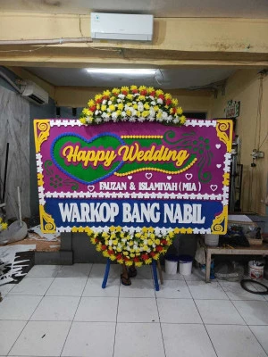 Papan Bunga di Parigi Baru